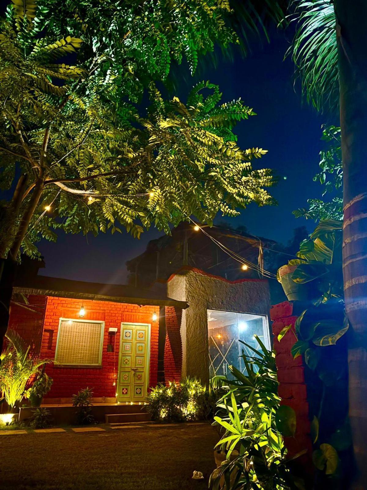 The Forest Suite Greater Noida Dış mekan fotoğraf